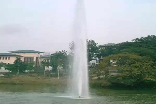 Central group nozzle