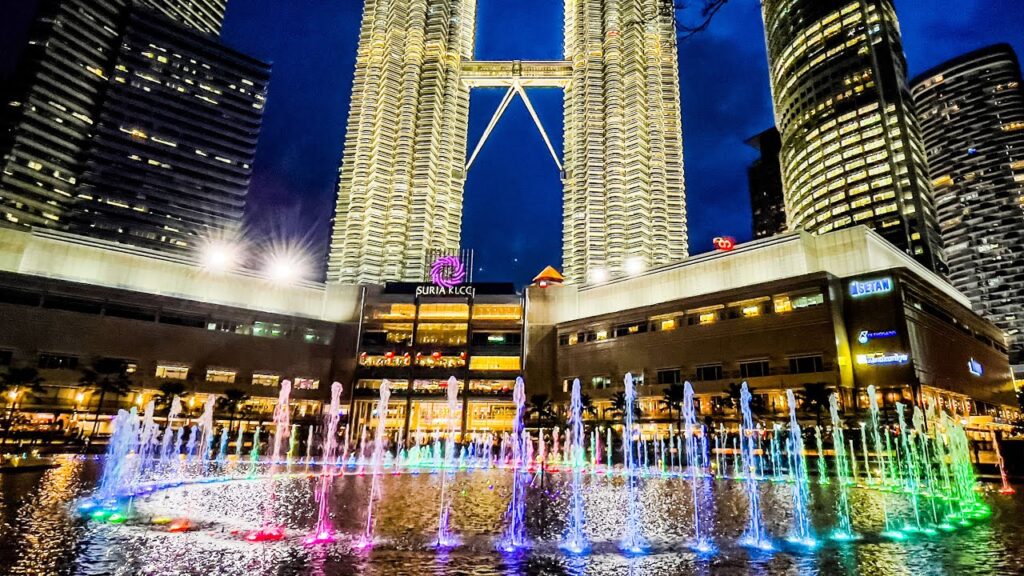 KLCC music dancing fountain