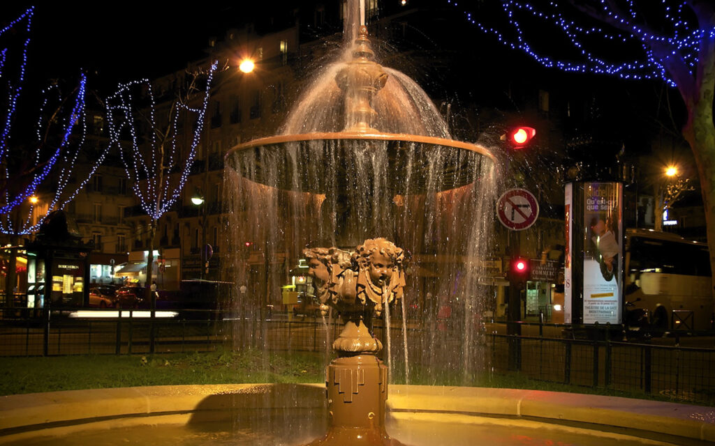 Who makes 3D laser shows?