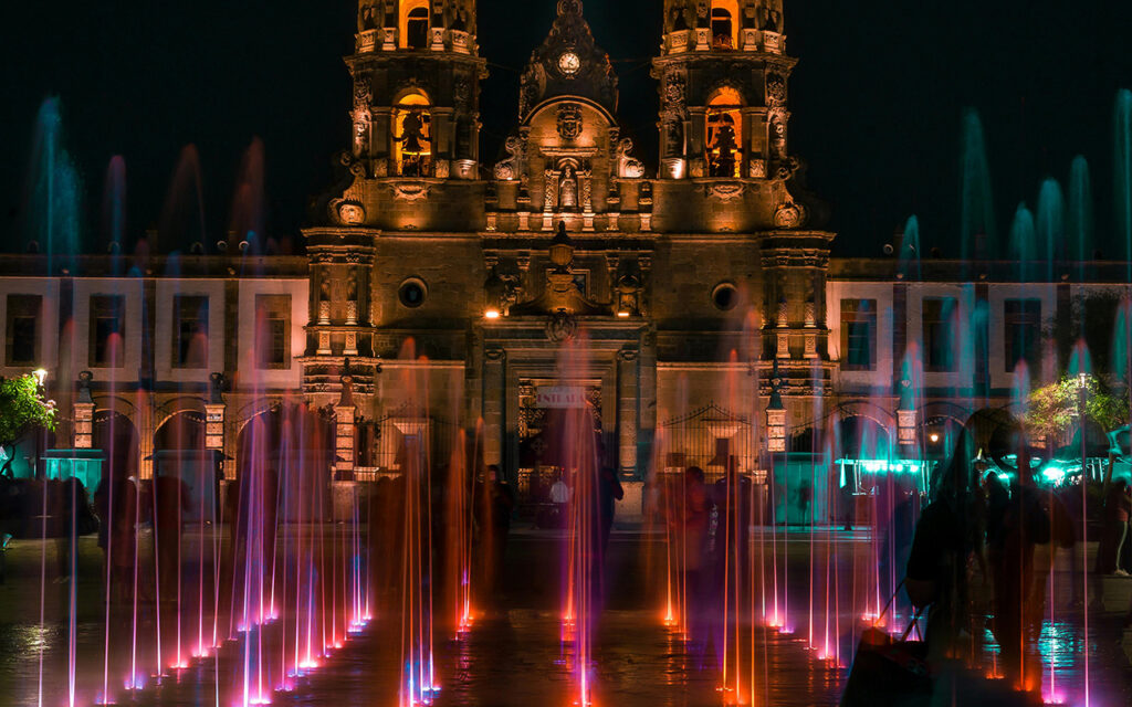 Who constructed the fire water fountain at Astana Expo 2017?