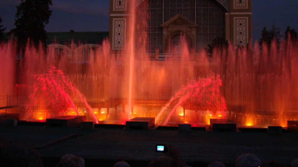 What materials are the fountain lights made of?