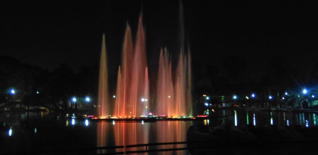 Fuente danzante del Parque Independencia de Rosario
