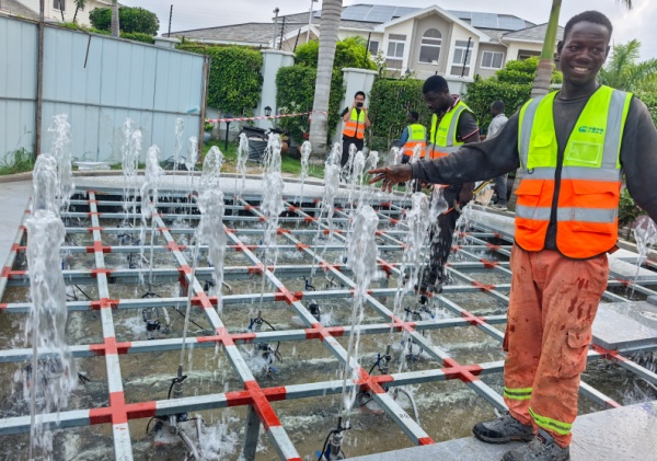 Ghana Presidential Palace fountain